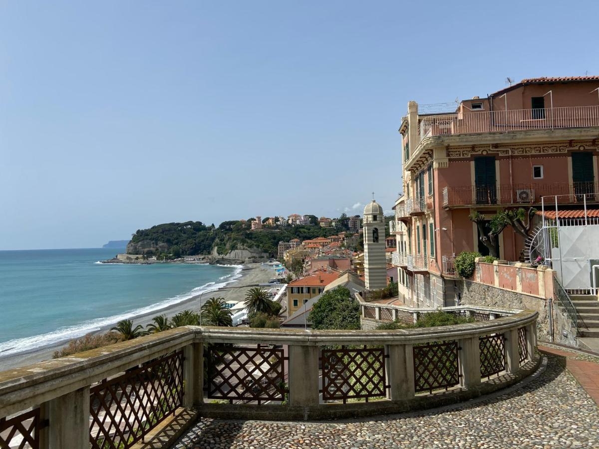 Suite 5 Stelle Nel Borgo Di Celle Ligure Exterior foto